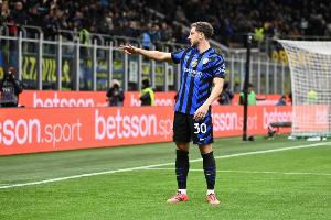 卡洛斯-奧古斯托：我們展現(xiàn)出了取勝的決心 我能踢多個位置是好事