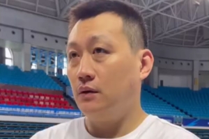 勇勝主帥張偉：大比分落后希望隊(duì)員放下包袱 無論輸贏做好自己