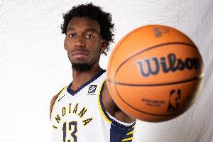 昔日榜眼在列！名記：莫里斯將和懷斯曼等人競爭球隊最后一個名額