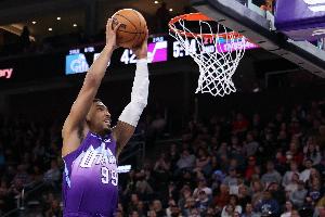 記者：爵士裁小馬丁最多可釋放1050萬(wàn)空間 但目前仍處于超帽狀態(tài)