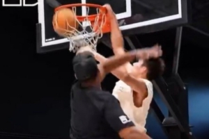 打磨技術(shù)！CBA狀元楊曦皓跟隨外籍訓(xùn)練師進(jìn)行特訓(xùn)