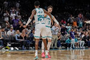 東部重建“釘子戶”！蟄伏十年囤天賦??黃蜂打算憋個(gè)大的？