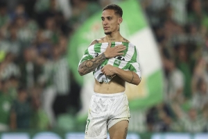 安東尼：兩到三周前我才開始和球隊一起訓(xùn)練 進(jìn)球是種解脫的感覺