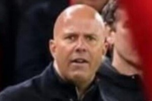 今日趣圖：你什么007？阿隆索斯洛特0平0負(fù)7勝 塔子0英超0歐冠7年