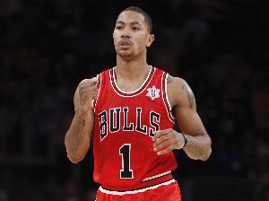 去年今日：史上最年輕MVP德里克-羅斯宣布退役 結(jié)束16年職業(yè)生涯