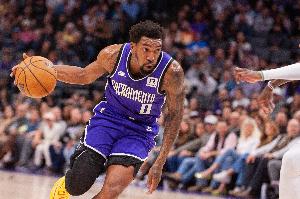 名記：勇士想在27年有靈活性 所以不愿吃進(jìn)蒙克&給庫明加球員選項(xiàng)