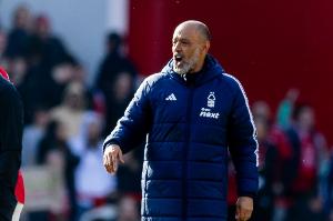 記者：努諾是西漢姆選帥第一候選人，已進(jìn)行非常深入的談判