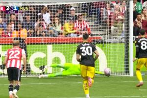 撲出B費點球！布倫特福德官方社媒：撲出來啦！凱萊赫是英雄??！