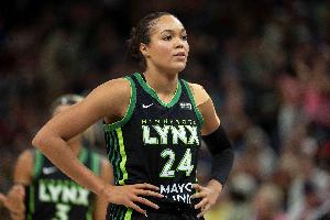 最后時刻傷退！山貓主帥透露科利爾腿部可能骨折 但未透露細節(jié)