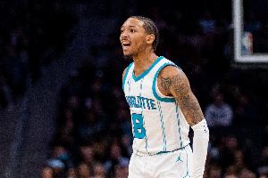 三分射手！美記：湖人、火箭、開拓者、公牛有意小尼克-史密斯