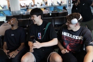 比盧普斯：不管克林根、羅威還是楊瀚森誰(shuí)打中鋒 都要保護(hù)好籃板