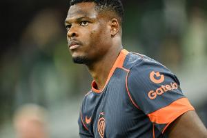 羅馬諾：鄧弗里斯2500萬(wàn)歐解約金明夏繼續(xù)生效，巴薩與英超隊(duì)關(guān)注