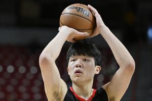 增重迎接NBA新秀賽季??楊瀚森目前體重為122公斤 身高是2米18