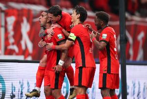 足球報：中超爭冠梯隊外援實力日漸趨同，保級隊對外援依賴度更高