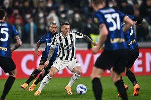 貝斯基：C羅做到了梅西沒做到的事，他改變了足球，梅西則像是神