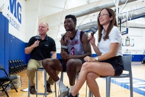 8年了！女記者采訪托布 拿出了菜鳥賽季采訪托布的視頻