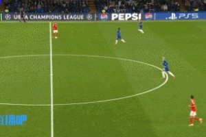 沒必要??！切爾西犯規(guī)后恩佐上前把球踢走，被主裁出示黃牌！