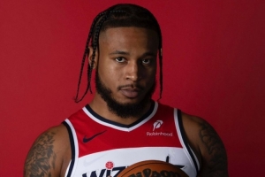 惠特摩爾：在火箭時(shí)我感覺(jué)每場(chǎng)比賽都該上場(chǎng) 但我防守確實(shí)不達(dá)標(biāo)