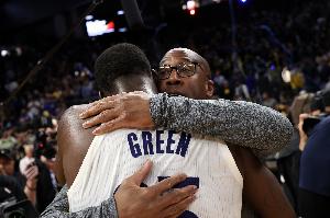 我不是錫伯杜！邁克-布朗：賽季很長 不想球員在最后被耗盡