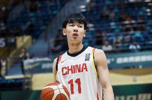 媒體人： 張博源若在EYBL賽事有好表現(xiàn) 高含金量offer會(huì)接踵而至