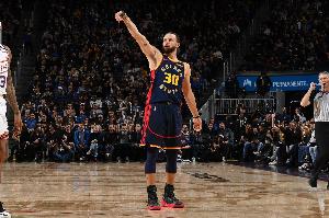 勇士前瞻球員篇：庫里繼續(xù)刷新3分紀錄 庫明加打出身價好聚好散？