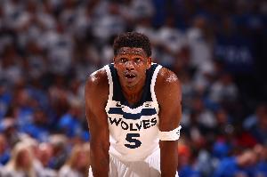 連續(xù)折戟西決！帕金斯：華子需提升領(lǐng)導(dǎo)力 攻防兩端都要擔(dān)起責(zé)任