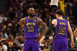 從頭號(hào)科密到盛贊詹皇！里夫斯曾調(diào)侃老詹無(wú)冠 后坦言被徹底打服