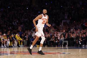 也有點手緊！大橋上半場10中4得10分1板2斷