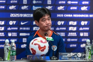 李霄鵬賽前：希望明天全力以赴，奉獻給球迷一場精彩的比賽