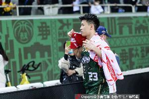 林葳最強(qiáng)校友都有誰(shuí)？鴨王&狄龍?jiān)诹?包含WNBA的同年?duì)钤桶裱郏? >
                                        </div>
                                    </div>
                                                                        <div   id=