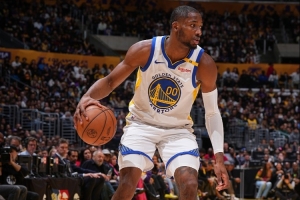 名記：若國(guó)王愿出無(wú)保護(hù)首輪簽 他們與勇士的交易談判可能會(huì)重啟