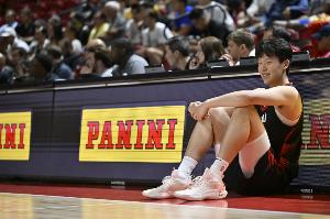 瀚森效應(yīng)！拓記：開拓者的休賽期零售額同比增長(zhǎng)了813%