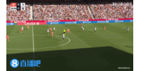這沒進(jìn)！塞維球員連續(xù)錯失良機(jī)，近距離打門偏出+單刀傳球致不進(jìn)