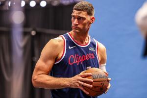 保羅：大洛打法有進(jìn)化表現(xiàn)不可思議 現(xiàn)在能拉開(kāi)空間讓我感覺(jué)很酷