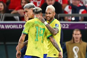 安東尼：內(nèi)馬爾最有天賦，他和小羅是我的標(biāo)桿，梅西C羅都是最佳