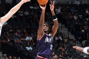 泰倫-盧：奧拉迪波有種堅(jiān)韌不拔的特質(zhì) 很高興看到他再次恢復(fù)健康