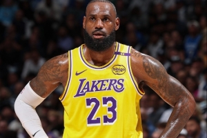 缺席至少3到4周！Buha：雷迪克在談?wù)撜材匪箓闀r有種挫敗感