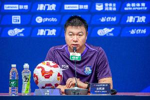 津媒：因病缺席近日球隊(duì)訓(xùn)練的于根偉，下周能否帶隊(duì)出征需觀察