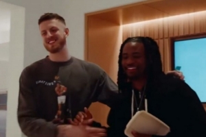 哈滕調(diào)侃隊友卡森：你是我兒子 卡森回擊：你是我兒子 我為你驕傲