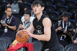 曾凡博在籃網(wǎng)定位是3D 所以短暫出場(chǎng)是正常的 希望小曾保持好心態(tài)