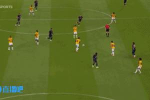 太生猛！35歲瓦倫西亞硬吃理查茲攻破美國(guó)大門，國(guó)家隊(duì)101場(chǎng)48球