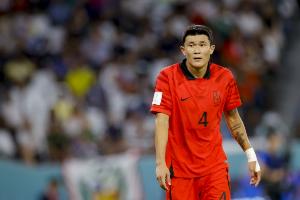 再次失誤丟球！金玟哉談慘敗巴西：有我失誤的原因，也因?qū)嵙Σ罹? >
                                        </div>
                                    </div>
                                                                        <div   id=