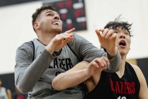 拓記列舉楊瀚森4大問題：犯規(guī)多 速度慢 失誤多 與克林根不好兼容