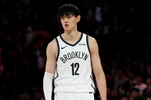 媒體人：曾凡博上半場未獲出場機(jī)會(huì) 真不覺得他在籃網(wǎng)完全打不了