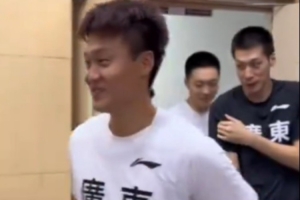 熟悉的聲音！廣東全運(yùn)男籃出場(chǎng)儀式 趙睿喊口號(hào)Let's go Tiger