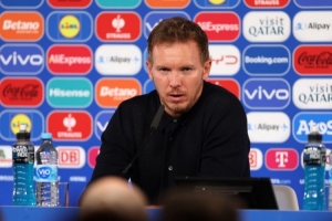 不搞科研！圖片報(bào)：德國(guó)下場(chǎng)陣容不變，納帥1年多來(lái)首次延續(xù)首發(fā)