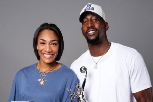 阿德巴約：人們將阿賈與比爾-拉塞爾相提并論 你們就知道她多偉大