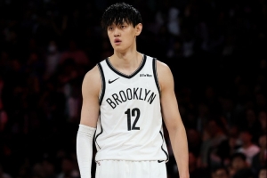 媒體人：籃網(wǎng)來中國是提供情緒價值而非秀優(yōu)越 小丁當(dāng)初可有球權(quán)