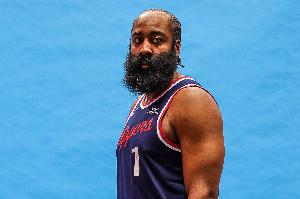 ??專心烙餅！哈登投籃6中1 但送出5分5板11助2斷