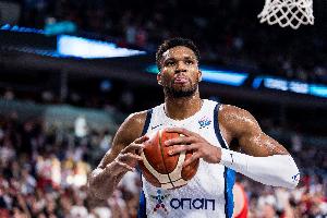 巴克利談字母哥：這些頂級球星似乎覺得自己天生就該年年?duì)幑? >
                                        </div>
                                    </div>
                                                                        <div   id=